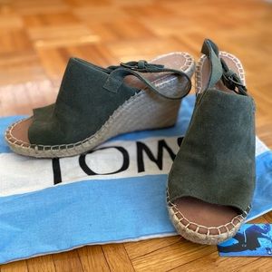 TOMS Monica peep toe sling back wedges